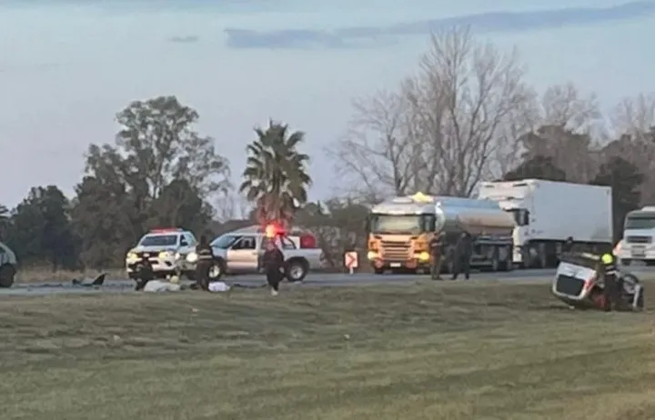 Trágico choque frontal en ruta 14: tres muertos y un herido de gravedad