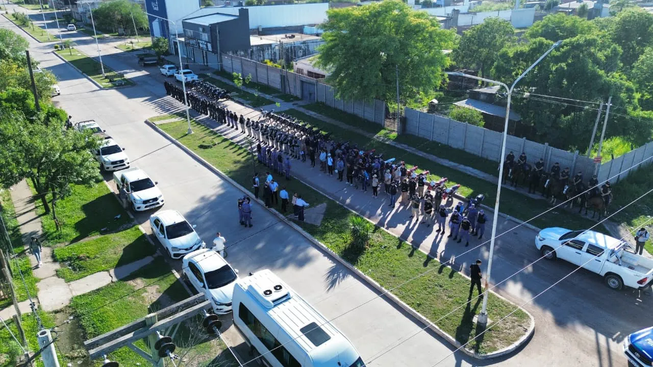 WhatsApp Image 2025-12-03 at 08.46.16