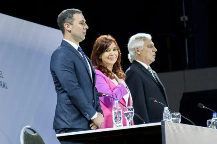 f01607f09711c7204f63b162472f4f4f-768x512-1-700x467