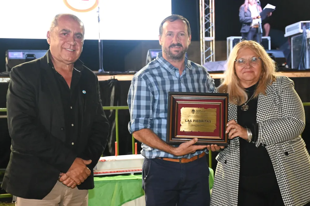 WhatsApp Image 2025-07-25 at 10.00.36 PM (1)