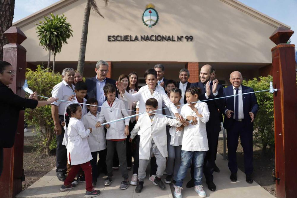 641da8447979f179128535