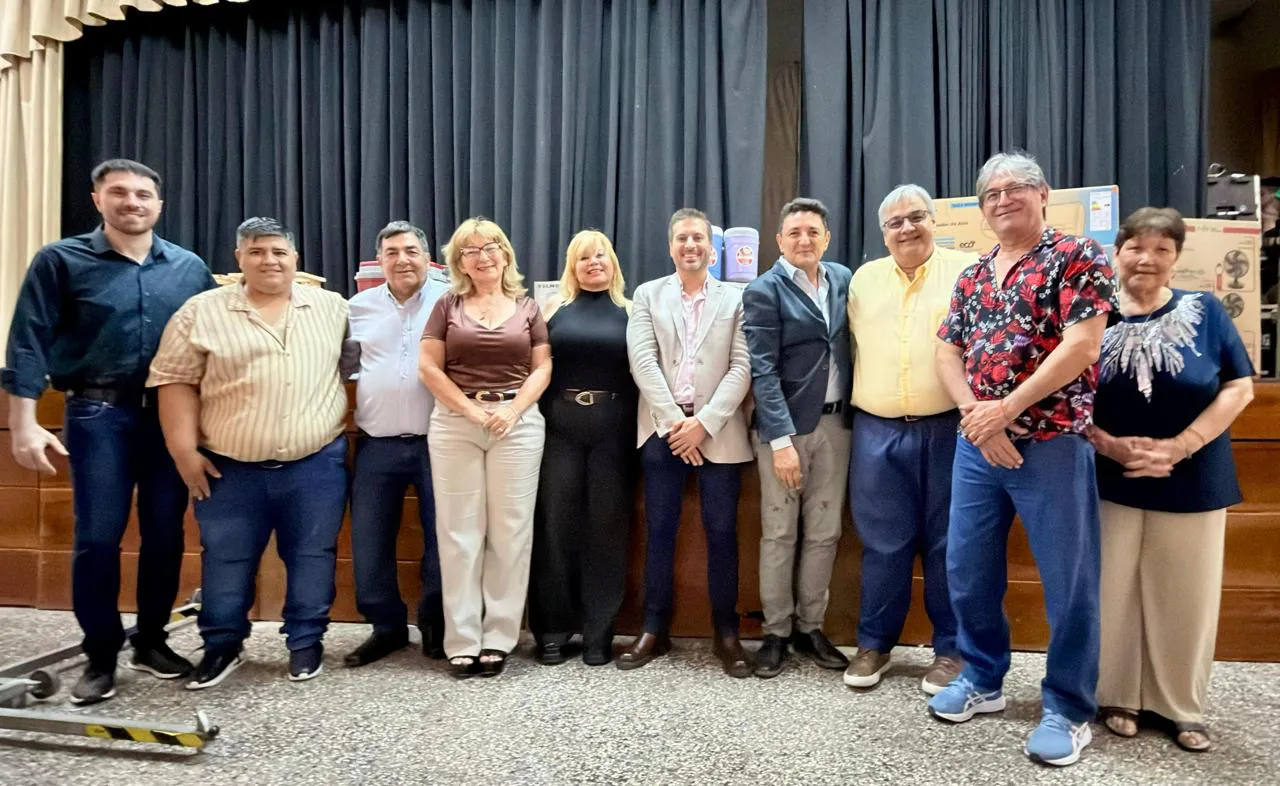 WhatsApp Image 2025-12-01 at 08.51.07 (1)