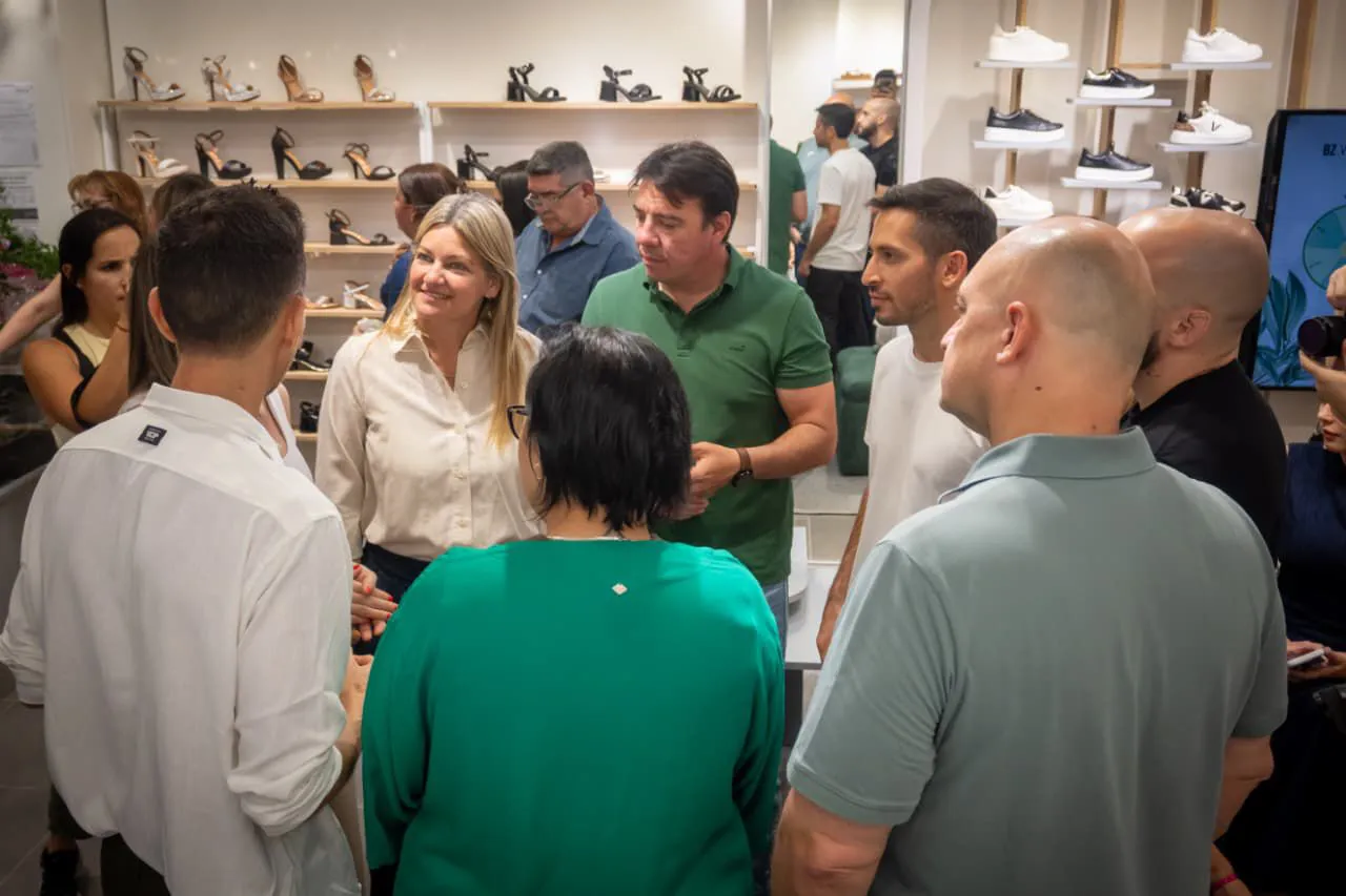 WhatsApp Image 2025-12-06 at 16.10.42