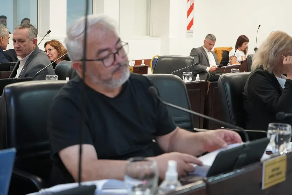 WhatsApp Image 2025-10-09 at 20.45.57