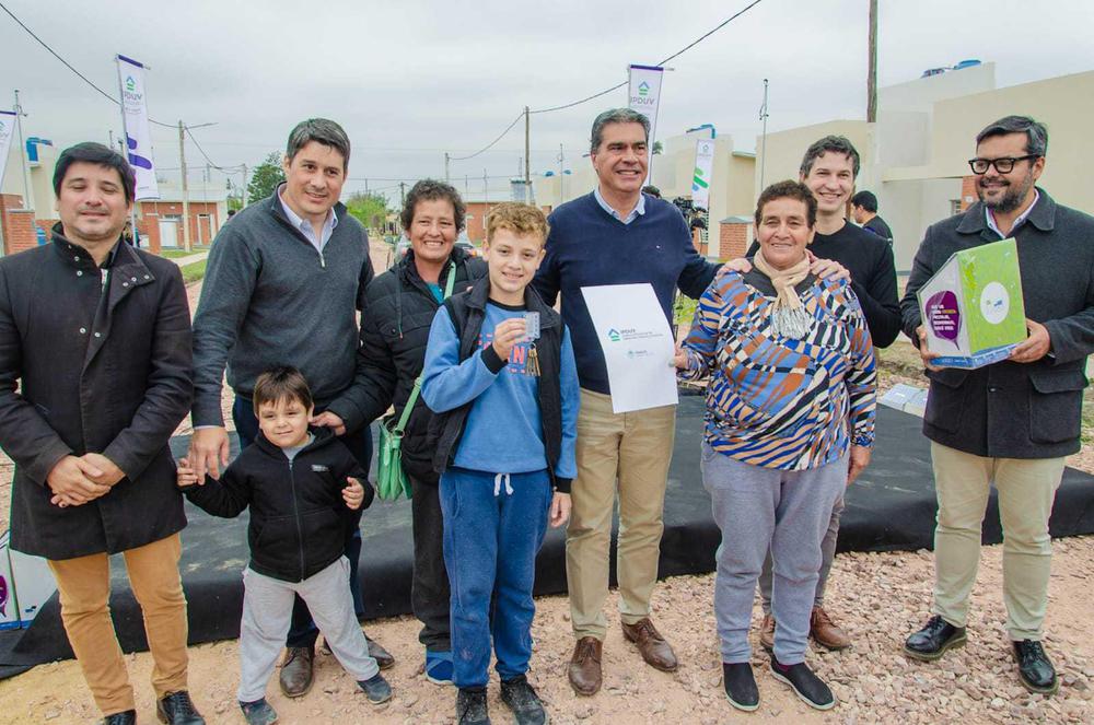 64d3b485a269a945423238